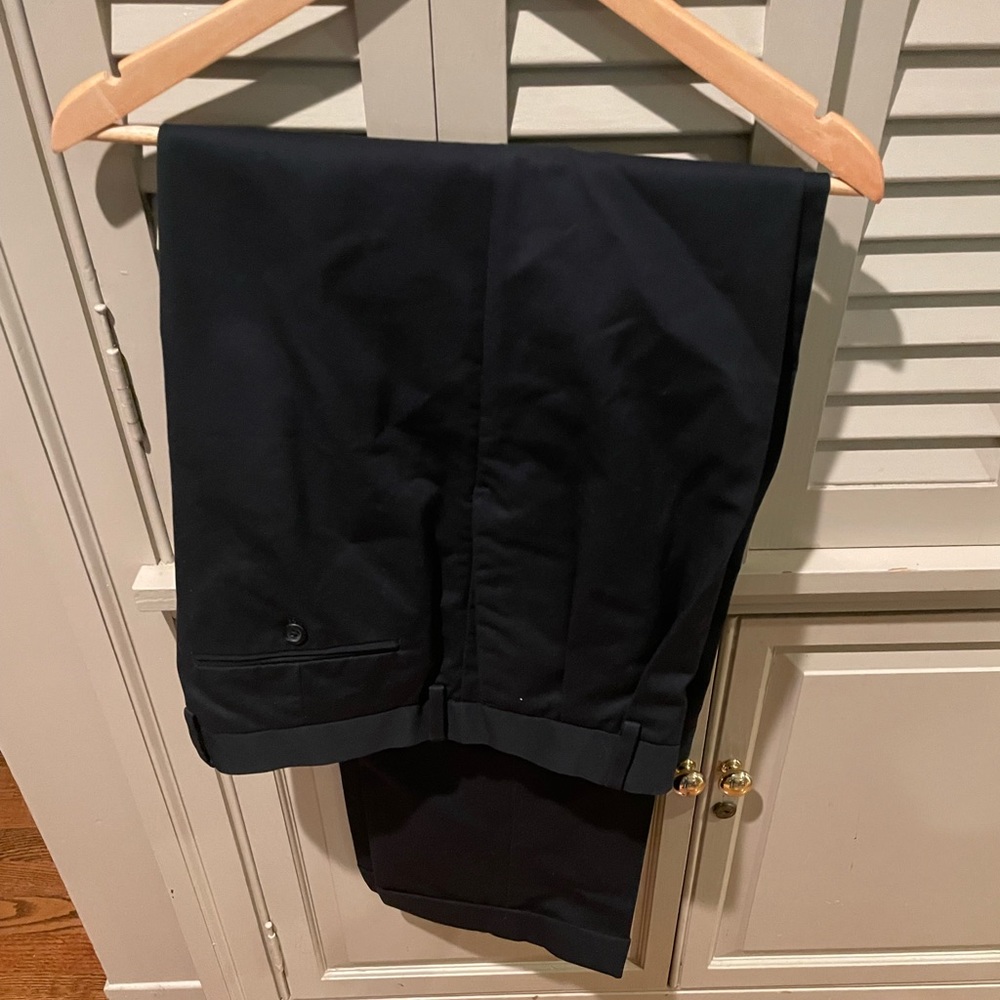 Men’s Izod navy blue pants